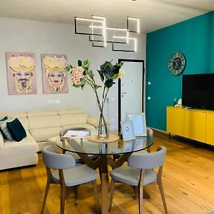 Mb'apartment , Marsala Italia