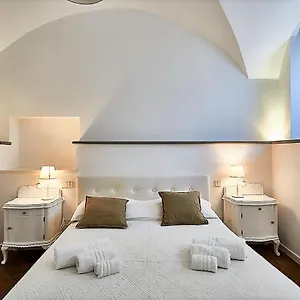 https://astra-modern-loft-cathedral-view.italymilanhotels.net